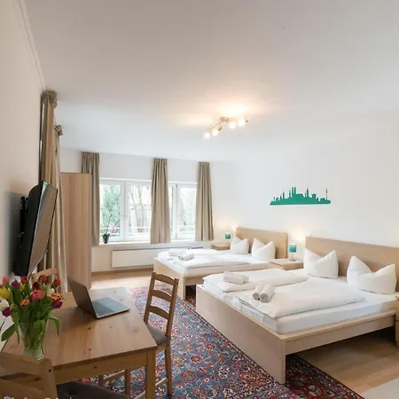 Guest house Guenstigschlafen24 - Guenstige Alternative Zum