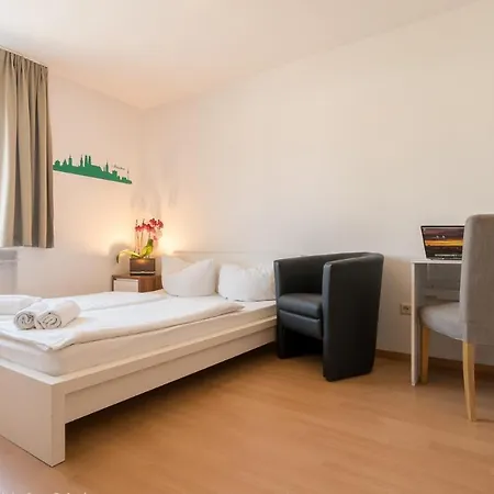 Guenstigschlafen24 - Guenstige Alternative Zum Guest house 2*