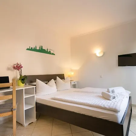 Guest house Guenstigschlafen24 - Guenstige Alternative Zum 2*